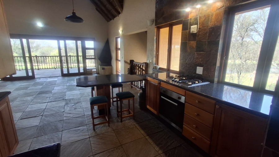 4 Bedroom Property for Sale in Boschenvaal River Front Lodges Free State
